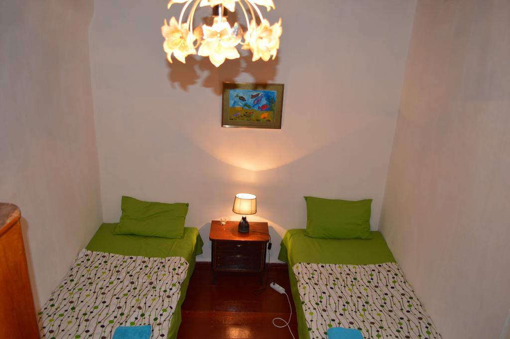 Guest House Nise Tbilisi Bagian luar foto