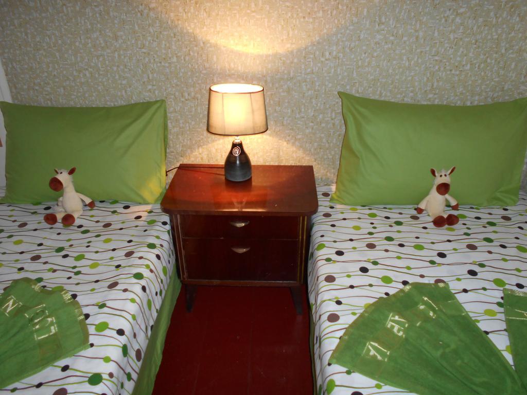 Guest House Nise Tbilisi Bagian luar foto