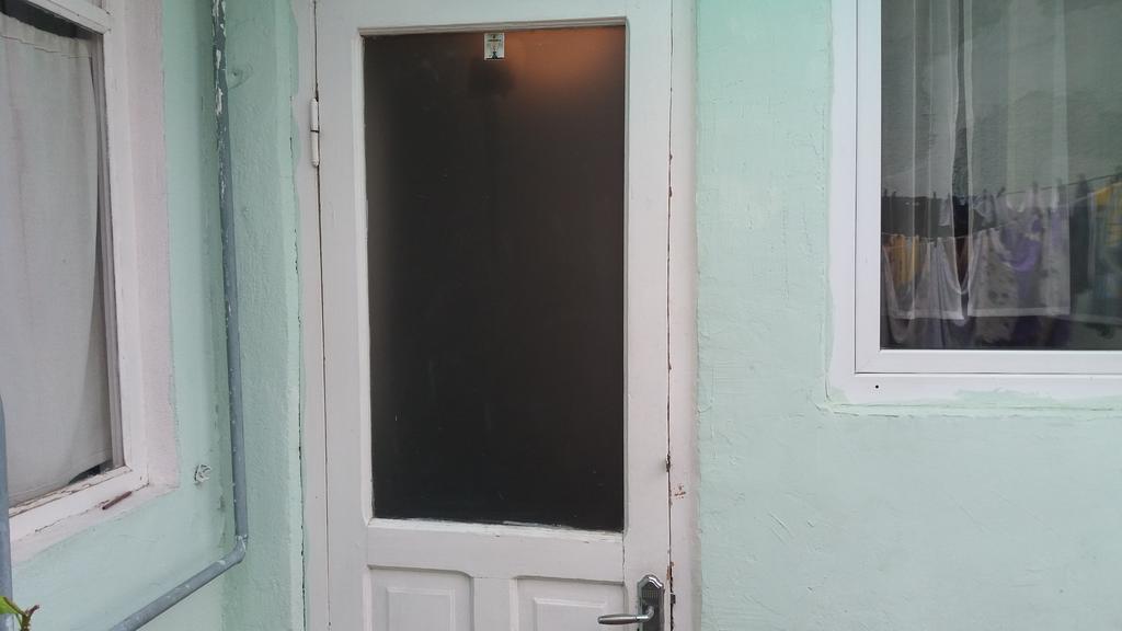 Guest House Nise Tbilisi Bagian luar foto